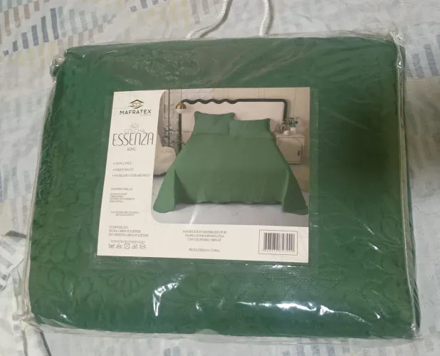 Coberta de cama de casal nova