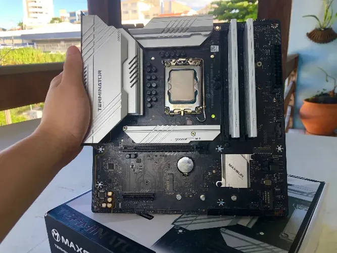 Kit upgrade I7-13700F + 32GB DDR4 3200MHz + B760M TERMINATOR D4