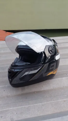 Capacete G8 **Zero - NUNCA USADO**