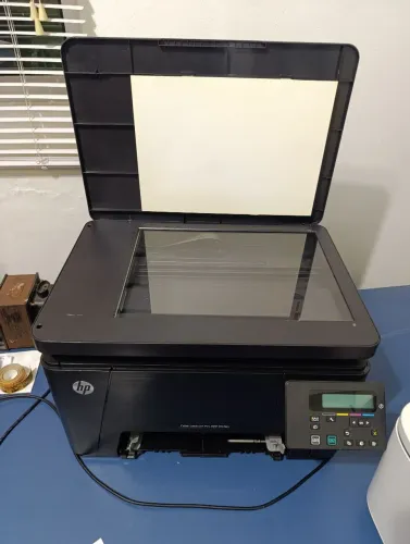 HP Color LaserJet Pro MFP M176n