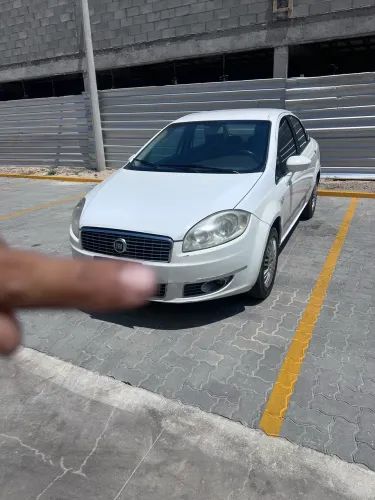 Fiat Linea Essence Dualogic 1.8 Flex 16V 4P 2013