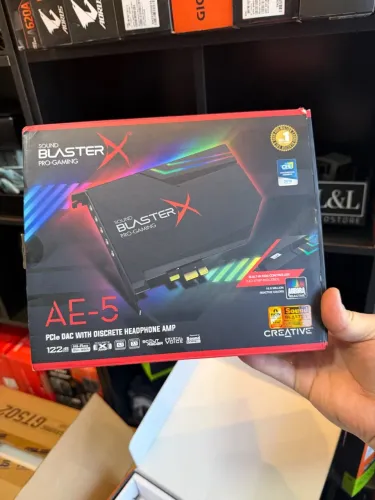 Placa de audio soundblaster x ae-5 (creative)
