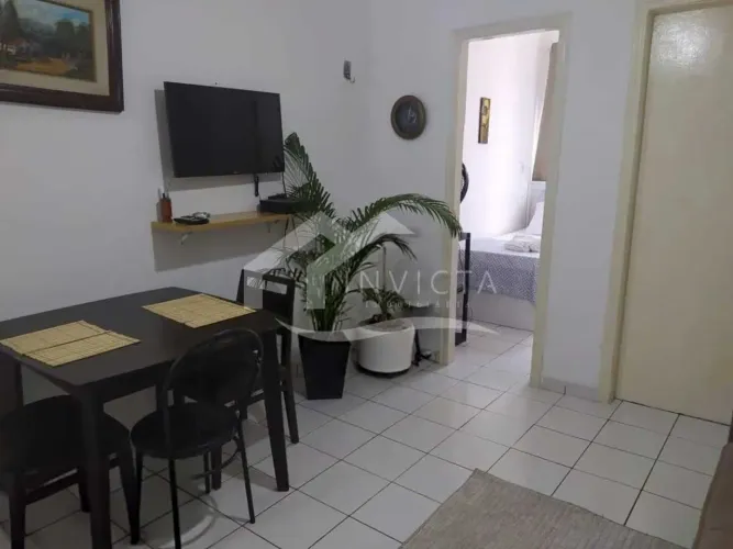 QUARTO E SALA PRÓXIMO AO METRÔ