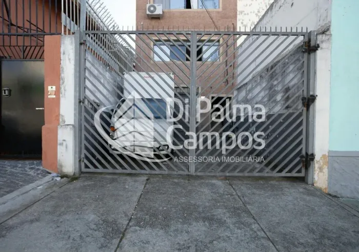 Galpão comercial para locação com 678 m² na Barra Funda a 2 quadras do Metrô Barra Funda