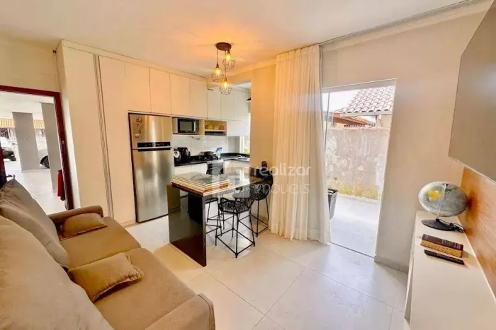 Apartamento com 2 dormitórios à venda por R$ 405.000,00 - Ingleses do Rio Vermelho - Flori