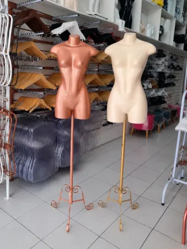 MANEQUIM BUSTO FIBRA COM PEDESTAL