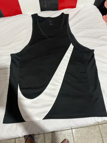 REGATA NIKE DRI-FIT CROSSOVER 