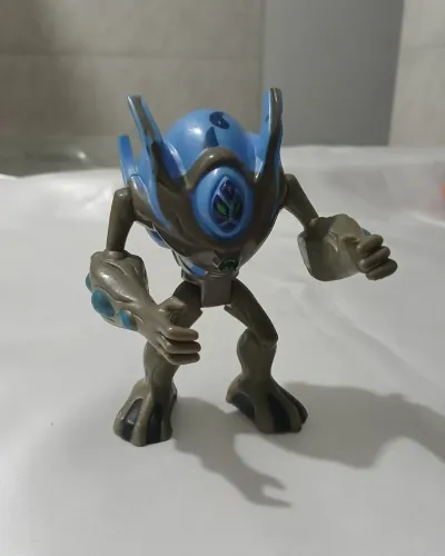 Boneco Ben 10 Fogo Fatuo Supremo