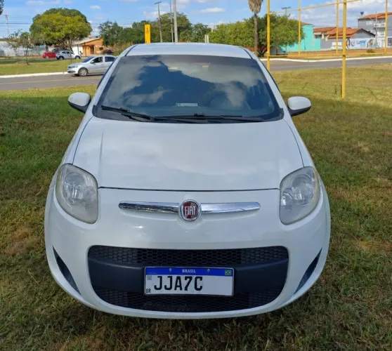 Fiat Palio Attractive 1.0 EVO Fire Flex 8V 5P 2013