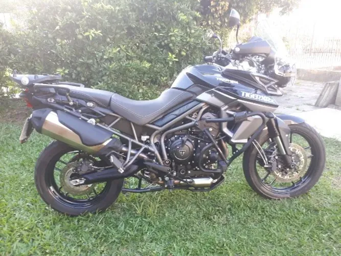 Tiger 800 XCR