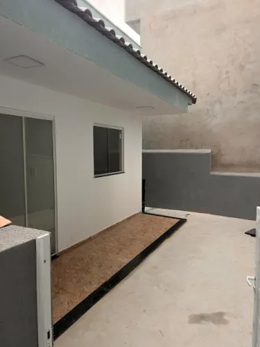 Alugo Casa com 2 quartos em Ponta Negra, Maricá, RJ