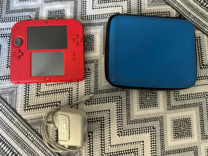 Nintendo 2DS vermelho 