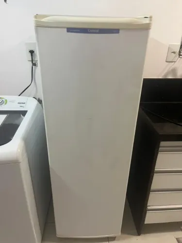 Geladeira compacta consul