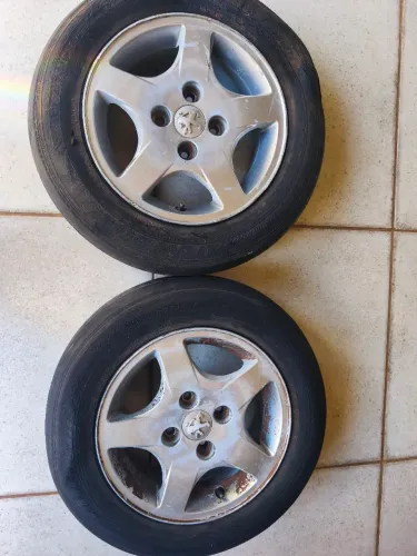Roda do Peugeot 206 aro 14