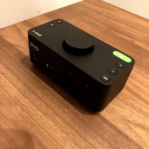 EVO 4, 2 canais, interface de áudio