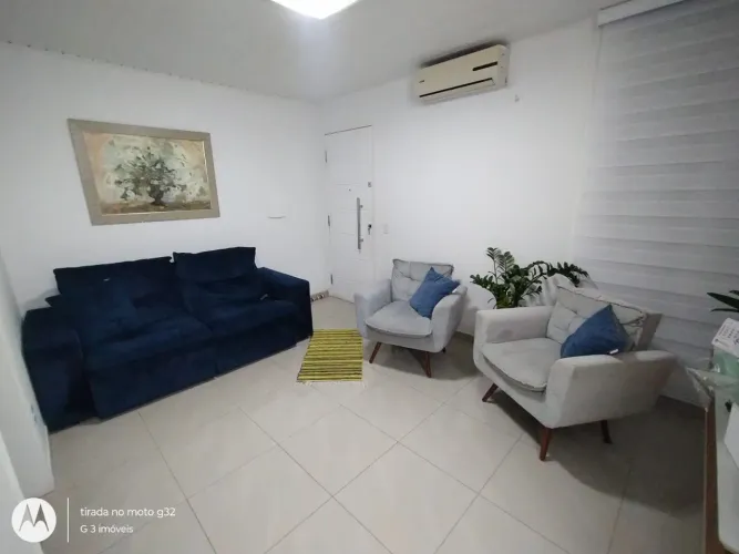 Ótima oportunidade,  próximo ao Floripa shopping  apartamento 3 dorm transformado em 2 