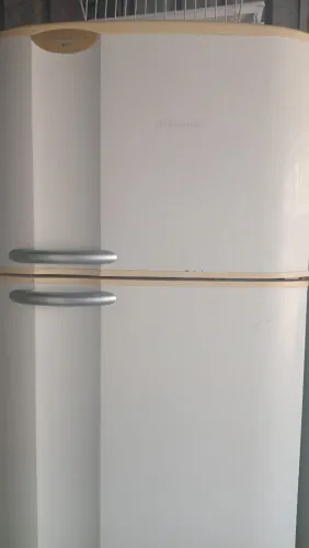 Venso geladeira Electrolux gelo seco