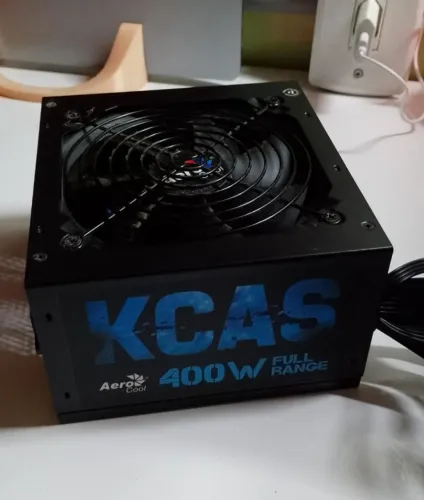 Fonte Kcas 400W 80Plus White PFC ativo na Caixa