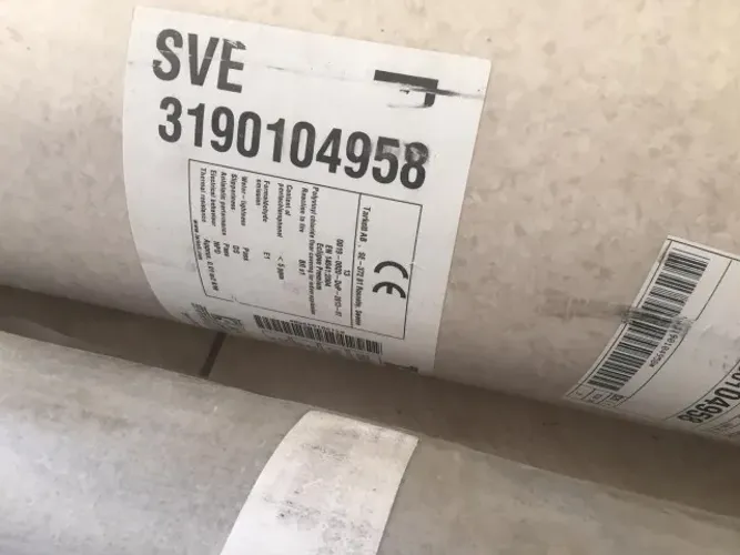 Piso vinílico em manta