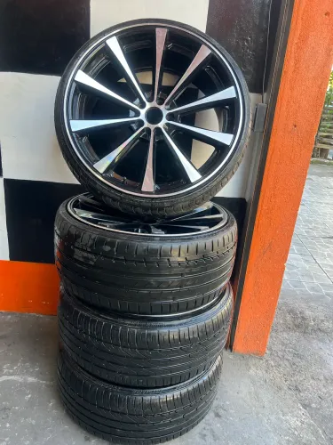 RODA ARO 20 MODELO ECLIPSE 5 FUROS 5X105 COM PNEUS 225/30/20 NOVOS !!!