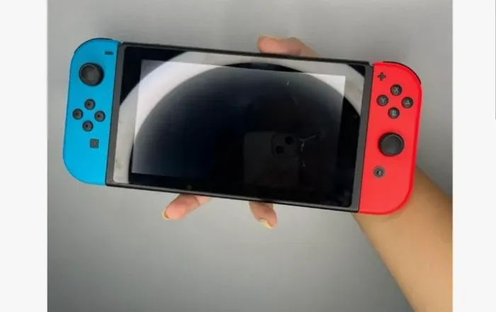 Nintendo switch sem caixa e bloqueada