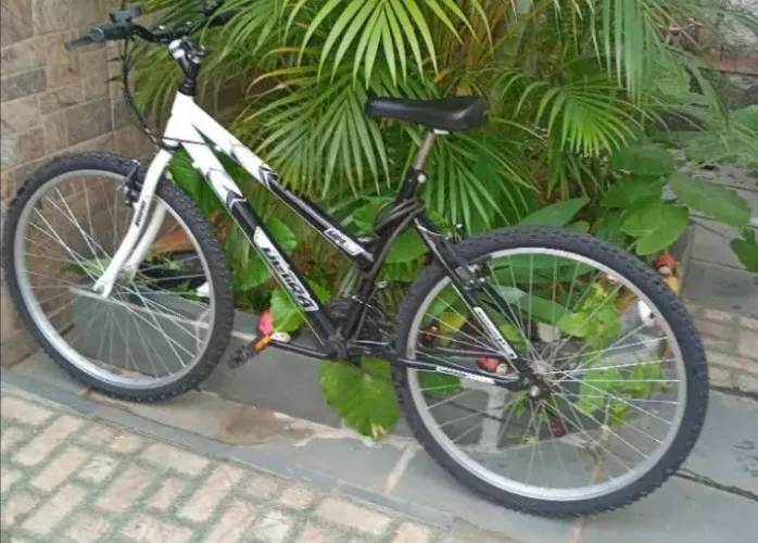 Bike nova aro 26 com 21 marchas