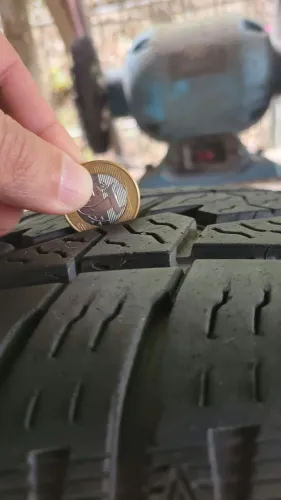 Pneu 225 60 R 18