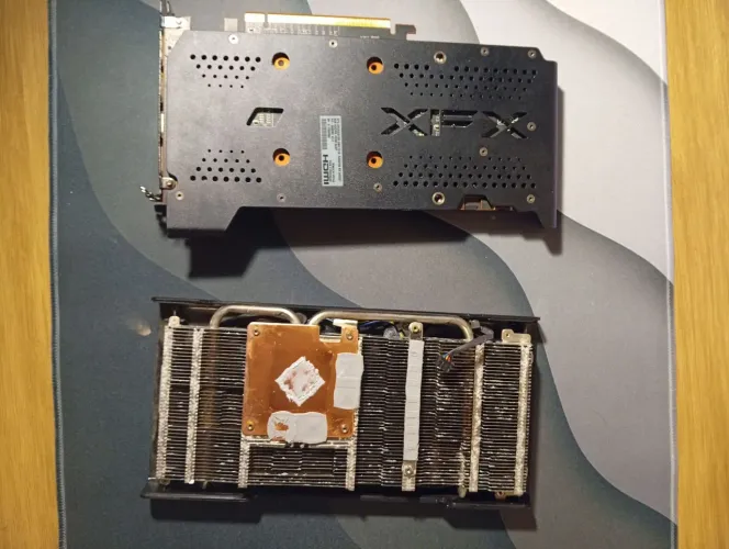 Placa de vídeo XFX radeon rx6650XT 8VRAM aceito troca em monitor *leia descrição*