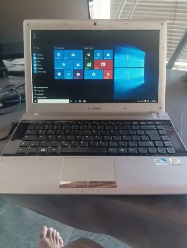 Notebook Samsung i3 2.40 ghz