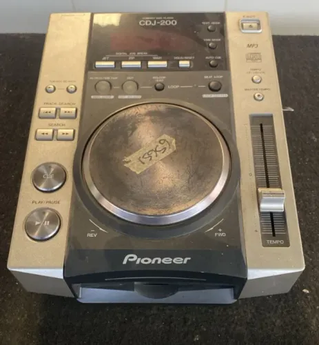 Pioneer CDJ-200 - CD Player p/ DJ
