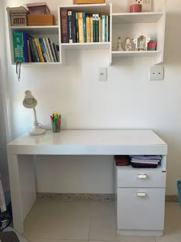 Escrivaninha Branca