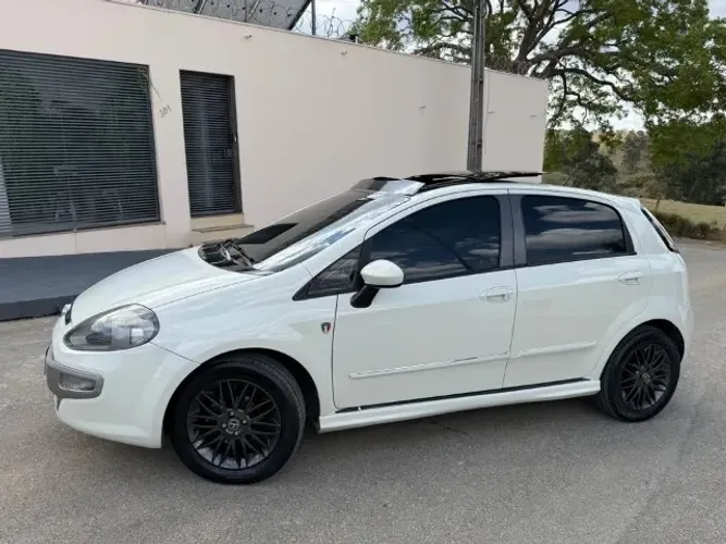 Fiat Punto Sporting 1.8 Flex 8v/16v 5P 2016