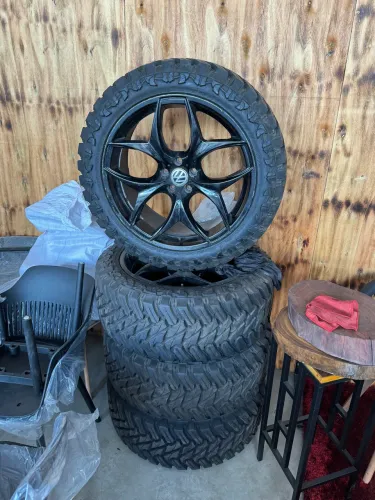 Rodas e pneus aro 22