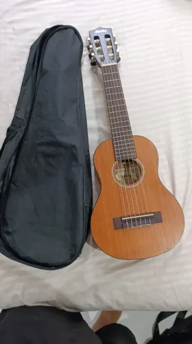 GUITALELE Shelby