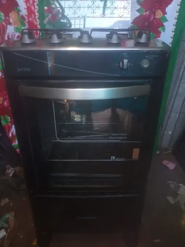 Vendo Fogão Esmaltec 4 Bocas e Forno em perfeitas condições