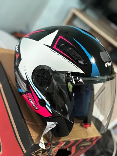 Vende-se Fw3 aberto com óculos interno