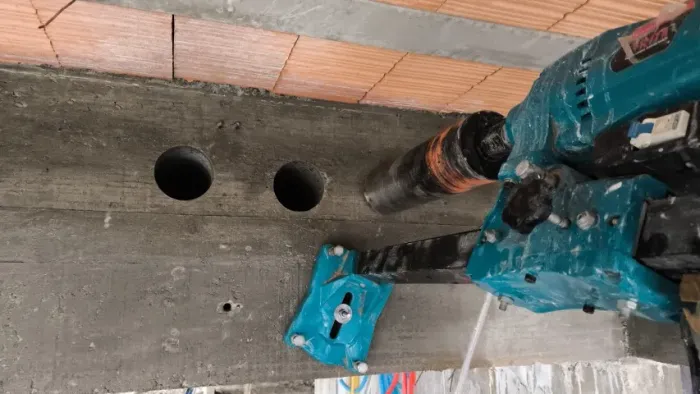 Furos em concreto