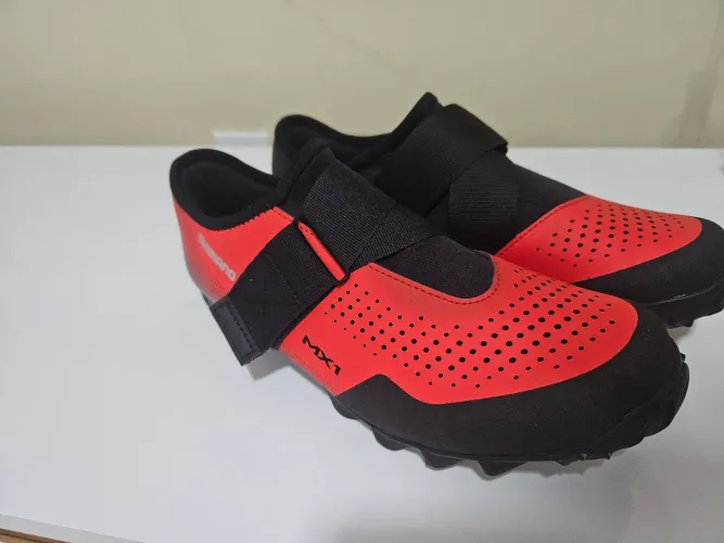 Sapatilha tam 40 MTB shimano mx100 usada apenas uma vez