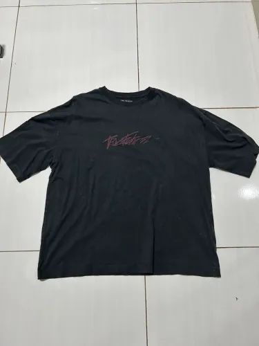 Camiseta Zara preta, oversized