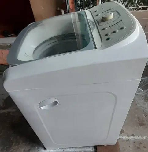 Equipamentos de refrigeração e máquinas de lavar roupas