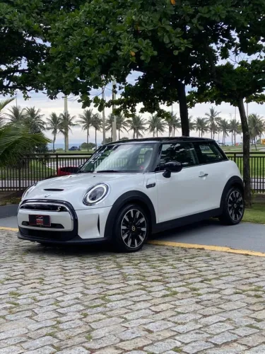 Mini Cooper SE Exclusive 3P (elétrico) 2024