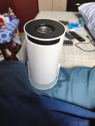 Projetor Hy300 Portátil Branco<br><br>110v/220v