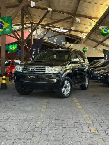 Toyota Hilux SW4 SRV D4-d 4X4 3.0 TDI Dies. AUT 2010