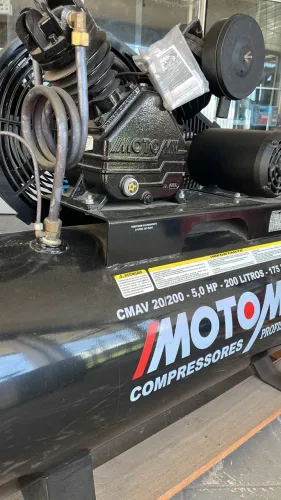 Compressor MotoMil 20 pés 200 Litros - Trifásico 