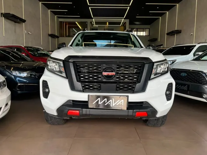Nissan Frontier Pro4x CD 4X4 2.3 Bi-TB Die. AUT 2023