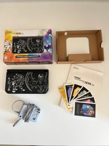 Nintendo New 3DS XL Solgaleo & Lunala Black Edition Edição Limitada Pokemon Sun e Moon