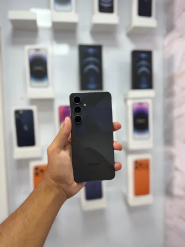 S24 FÉ 128 GB 2.100,00