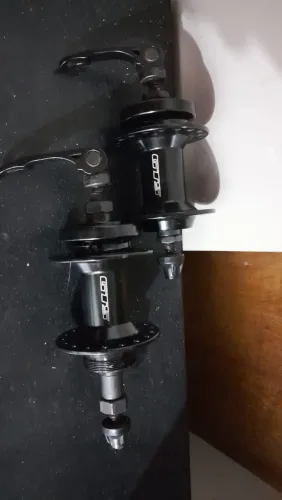 Par de cubo gts + mesinha 