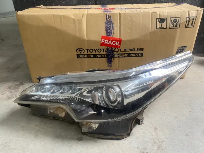 FAROL TOYOTA SW4 SRX 2016 - 2020