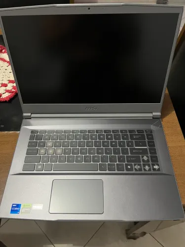 Notebook MSI Thin 15 B13V